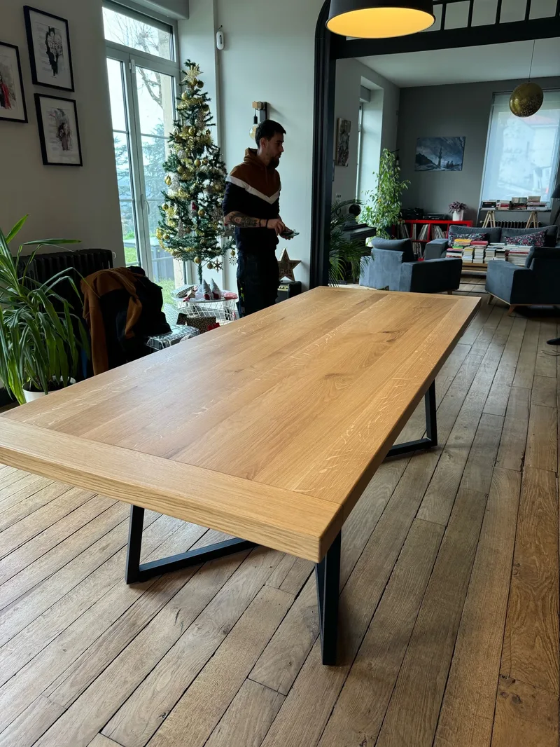 Table chêne massif - Planforet menuiserie Saint-Étienne Loire
